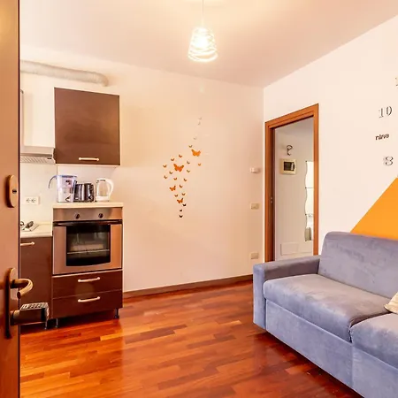 Guesthost - Comfy Near San Giovanni *