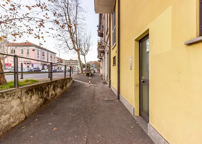 Guesthost - Comfy Near San Giovanni *