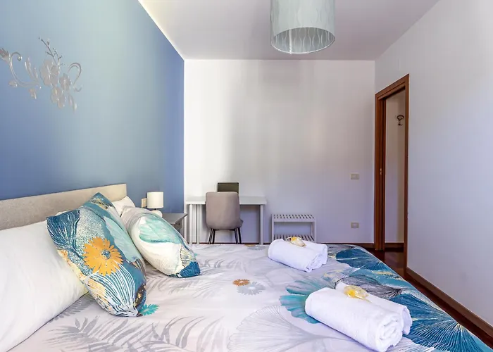 شقة Guesthost - Comfy Near San Giovanni *
