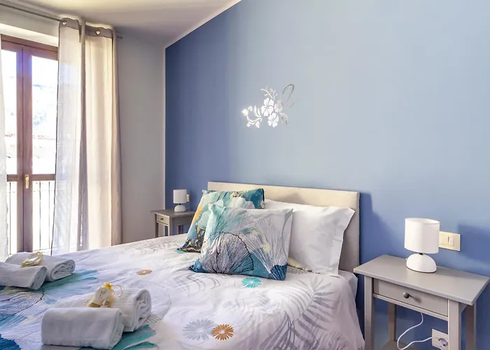 Guesthost - Comfy Near San Giovanni شقة كومو