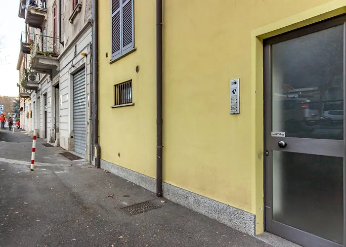 شقة Guesthost - Comfy Near San Giovanni *