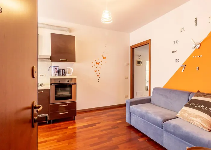 Guesthost - Comfy Near San Giovanni *